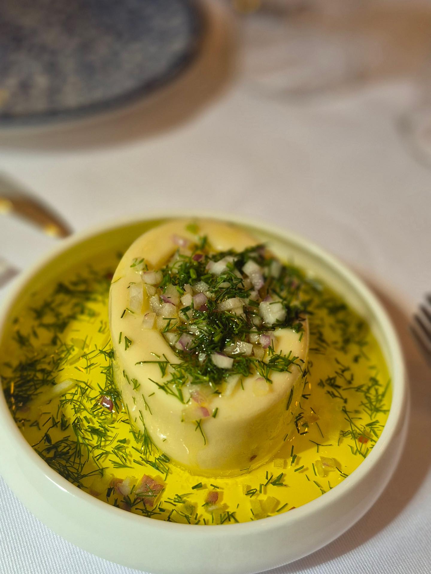 Mezme - Restaurant in Kurtuluş, Istanbul