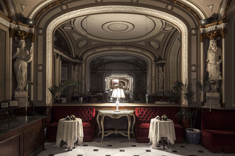 Gran Caffè Gambrinus - San Ferdinando, Napoli'de Kafe