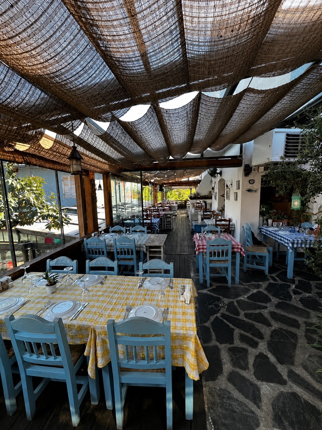Radika - Restaurant in Koşuyolu, Istanbul